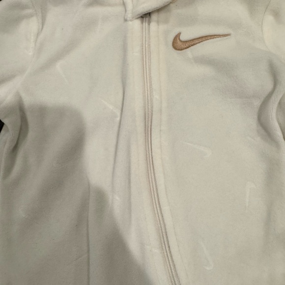 Nike Cream Baby Footie with Gold Logo - Picture 2 of 2